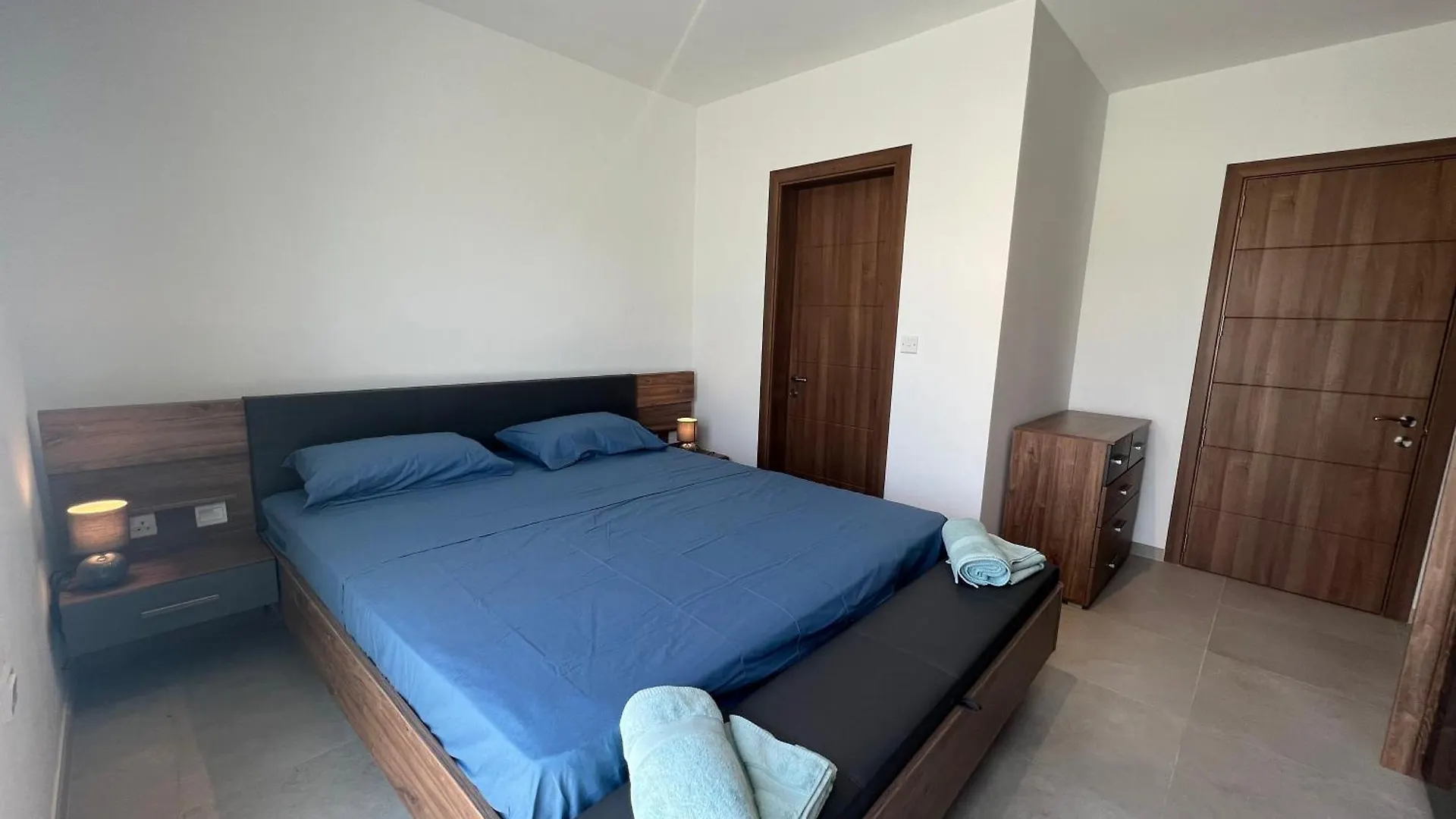 Ta Xbiex Sea Front Penthouse Apartment 0*, Ta Xbiex Malta